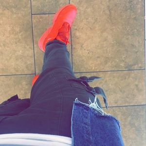 Men’s red puma trinomic (disc) sneakers. Size 11.